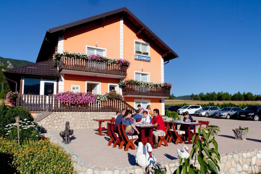 Plitvice Pension Perisic Korenica Exterior foto